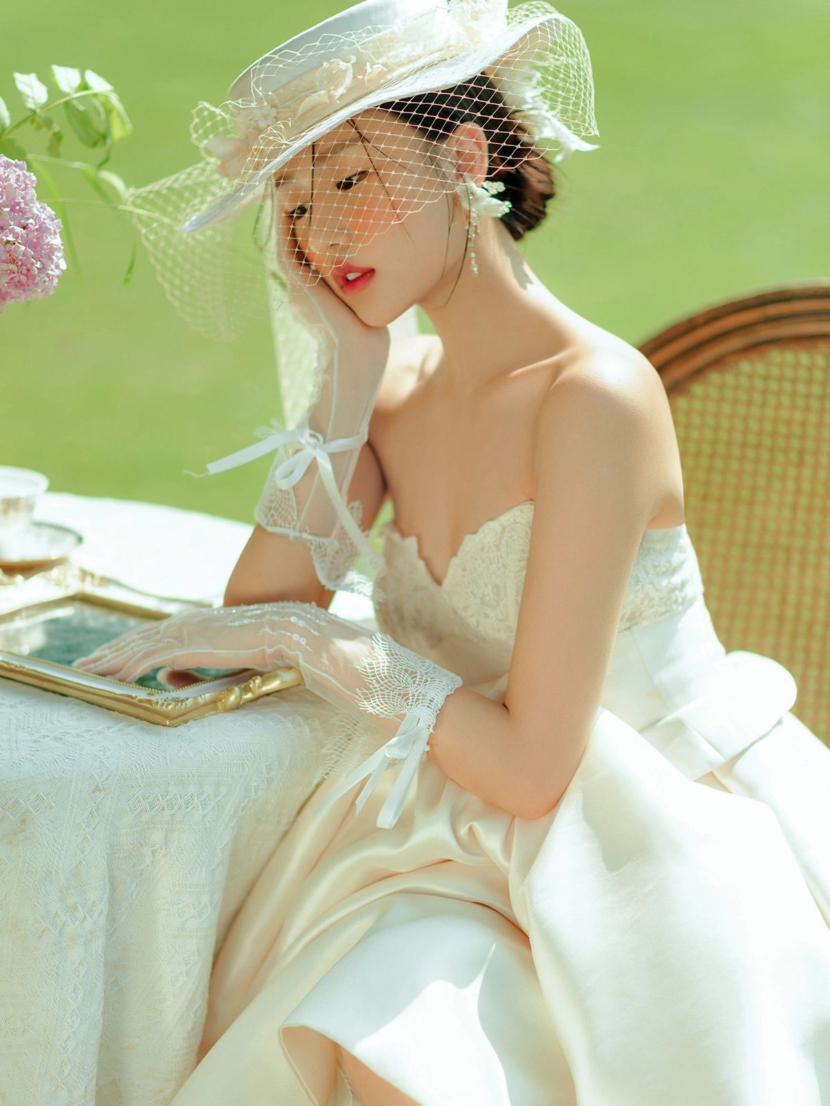 美到想私藏❗超惊艳的浪漫法式婚纱照